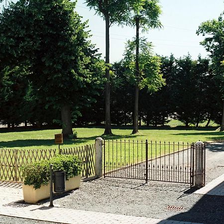 Villa Meli Lupi - Residenze Temporanee Парма Экстерьер фото