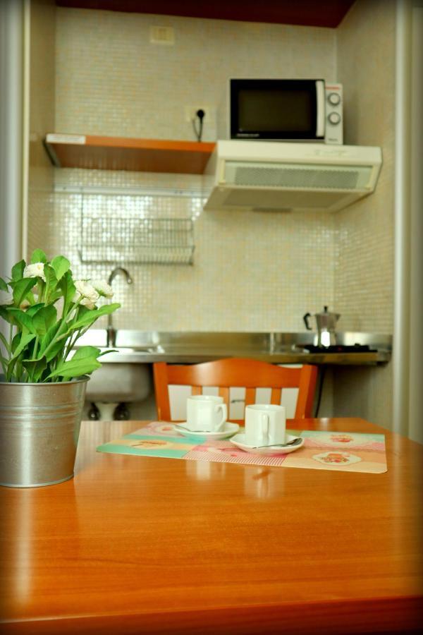 Villa Meli Lupi - Residenze Temporanee Парма Экстерьер фото