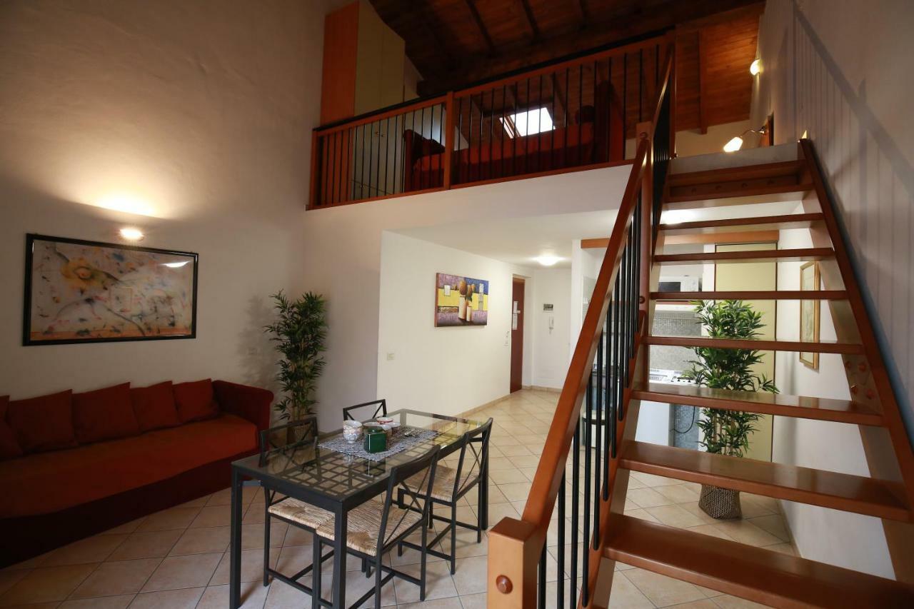 Villa Meli Lupi - Residenze Temporanee Парма Экстерьер фото